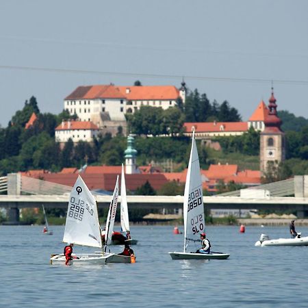 Casino & Hotel Admiral Ptuj Bagian luar foto